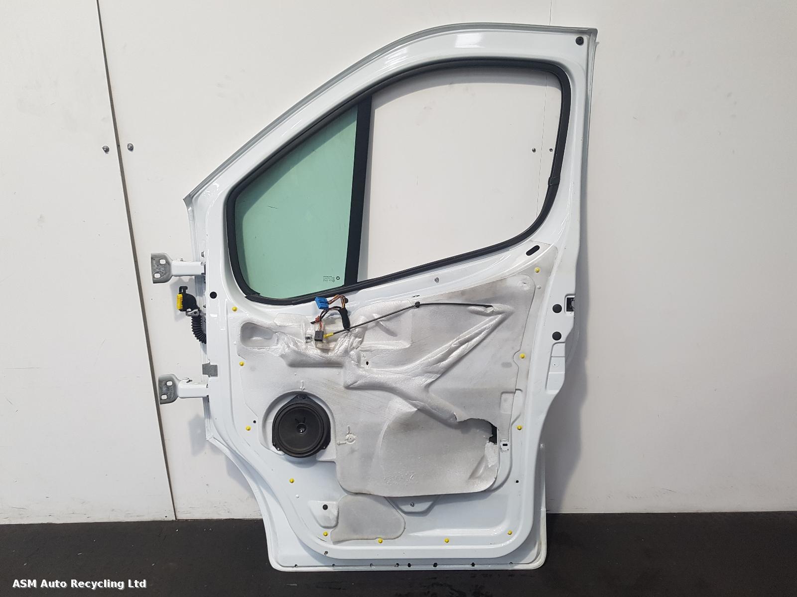 View Auto part R Front Door Renault Trafic 2012