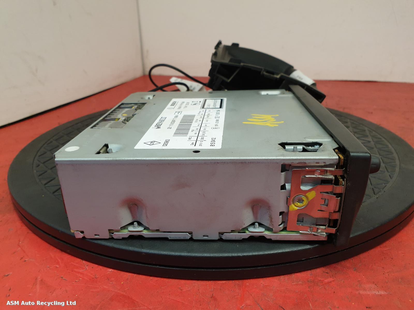 View Auto part Sat Nav Unit Renault Trafic 2012