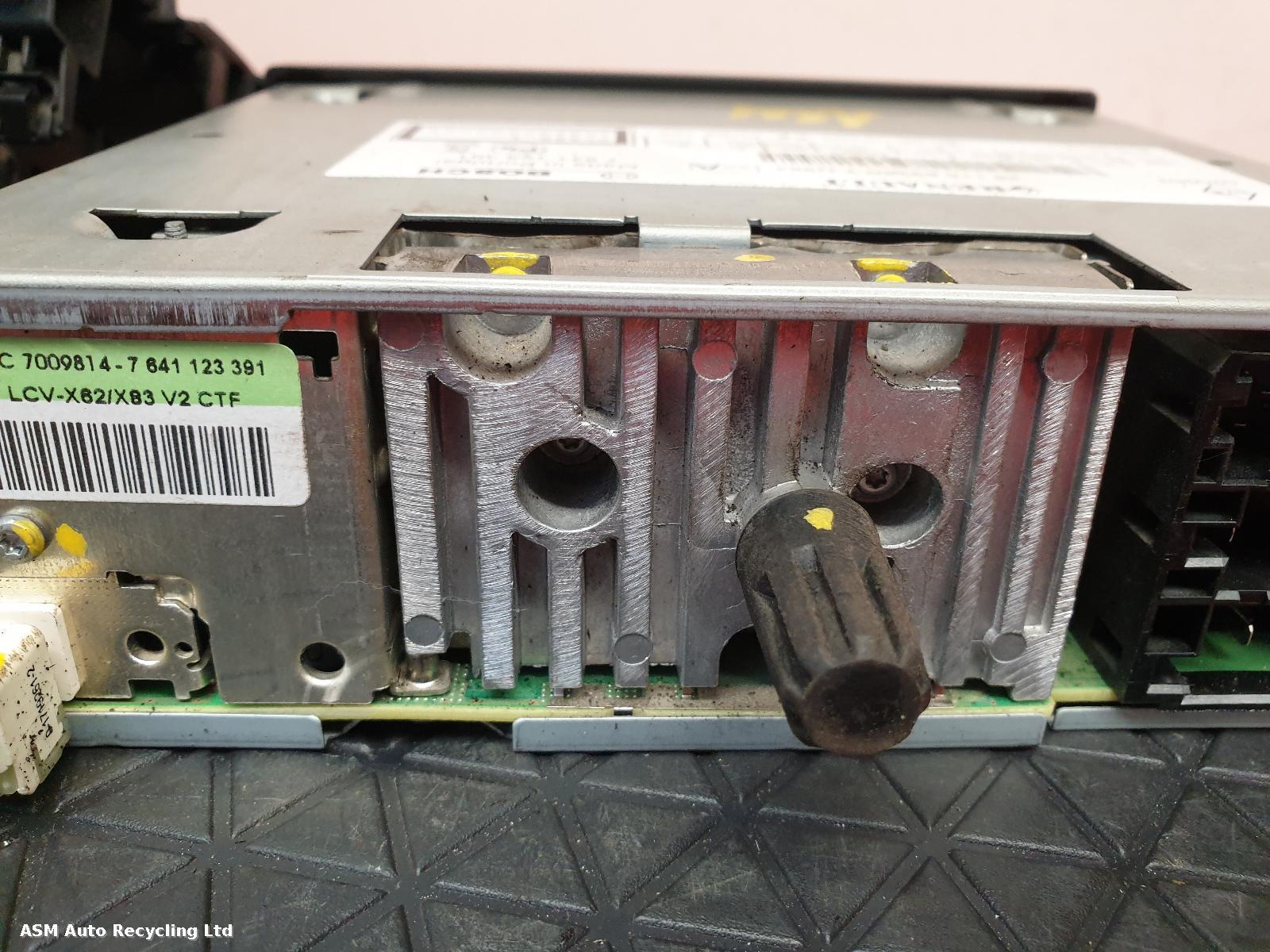 View Auto part Sat Nav Unit Renault Trafic 2012