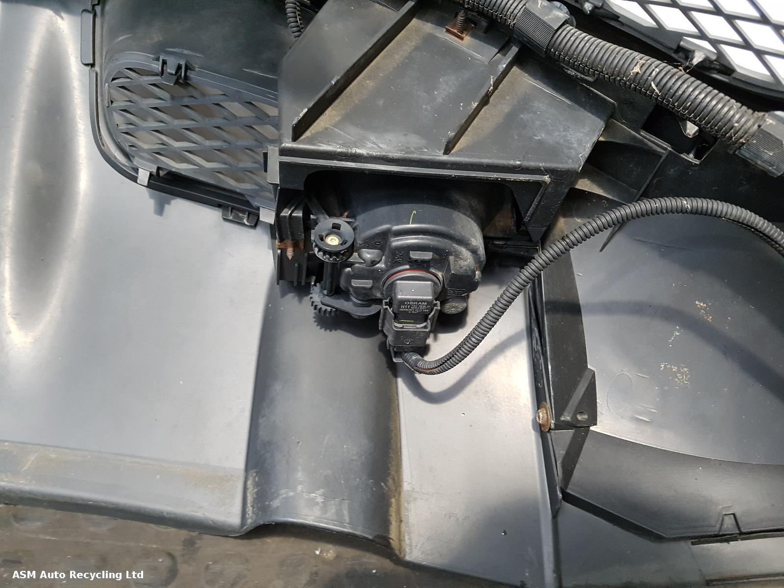 View Auto part Front Bumper Volkswagen Touareg 2005