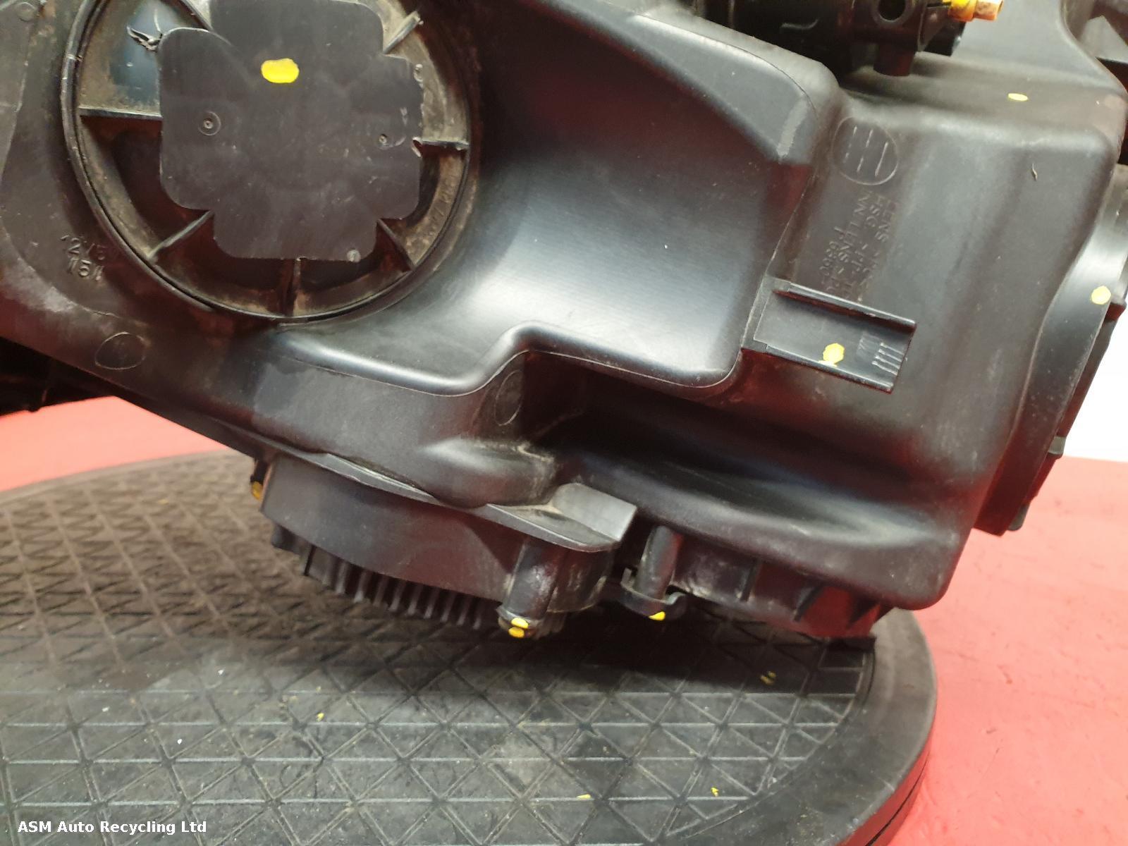 View Auto part R Headlamp Honda Crv 2010