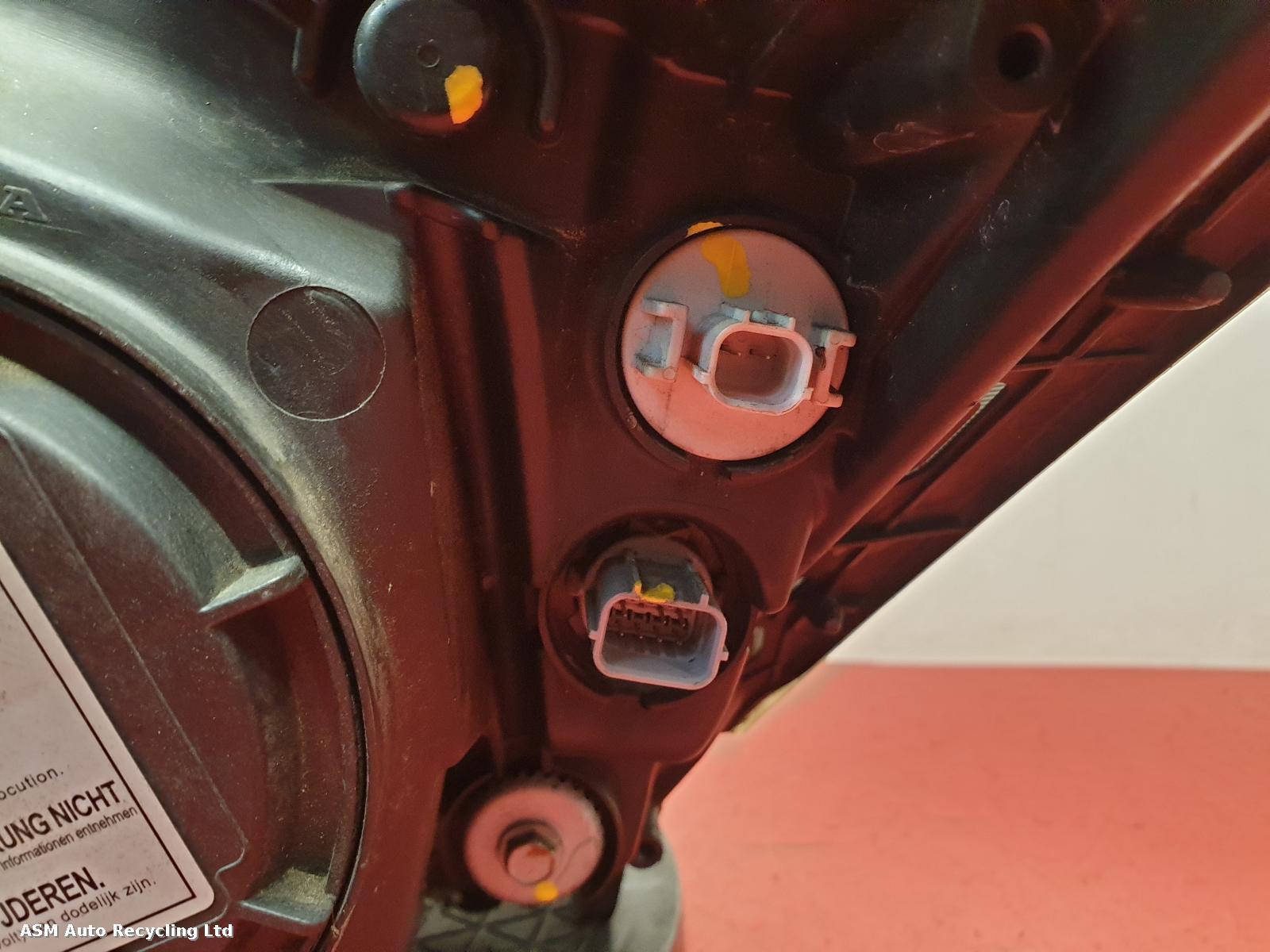 View Auto part R Headlamp Honda Crv 2010