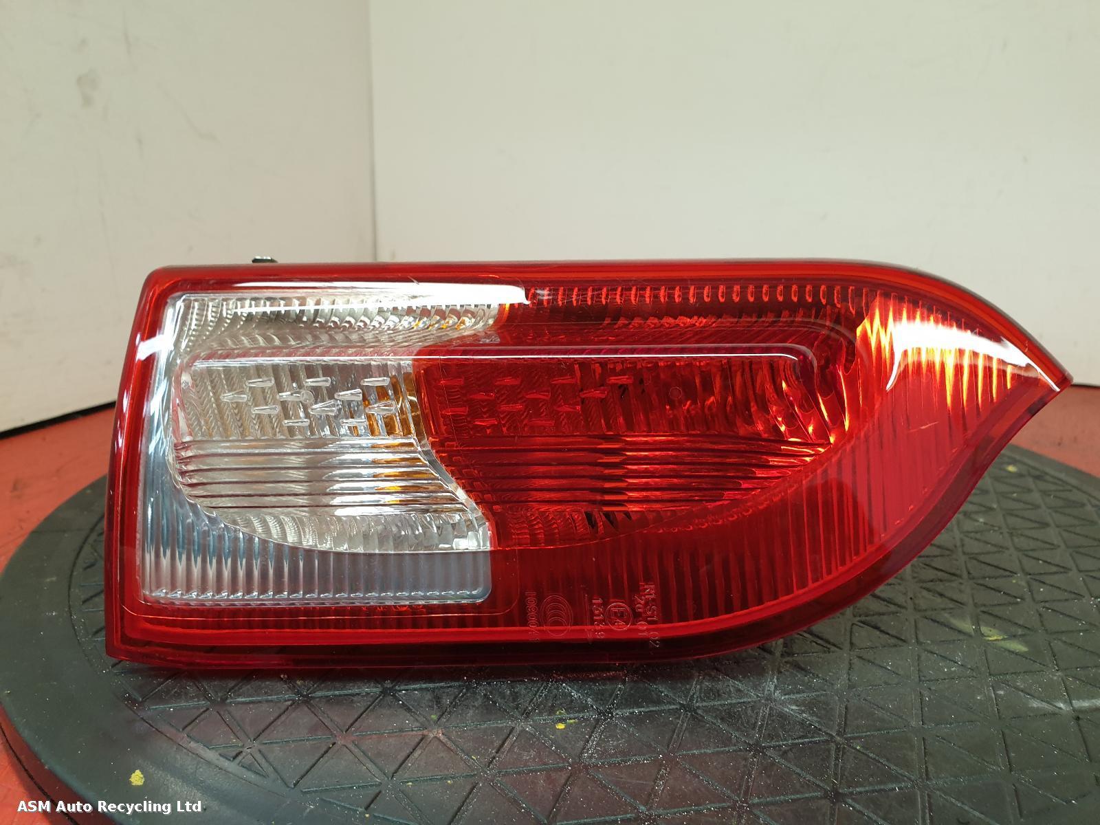 View Auto part R Taillight Vauxhall Insignia 2013