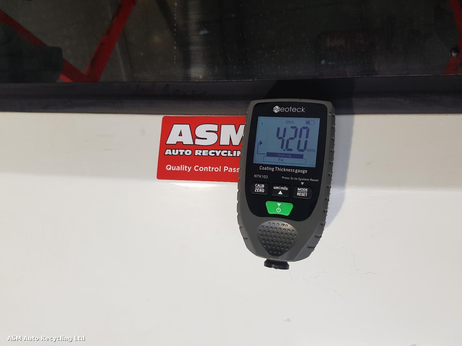 View Auto part R Front Door Peugeot Bipper 2014