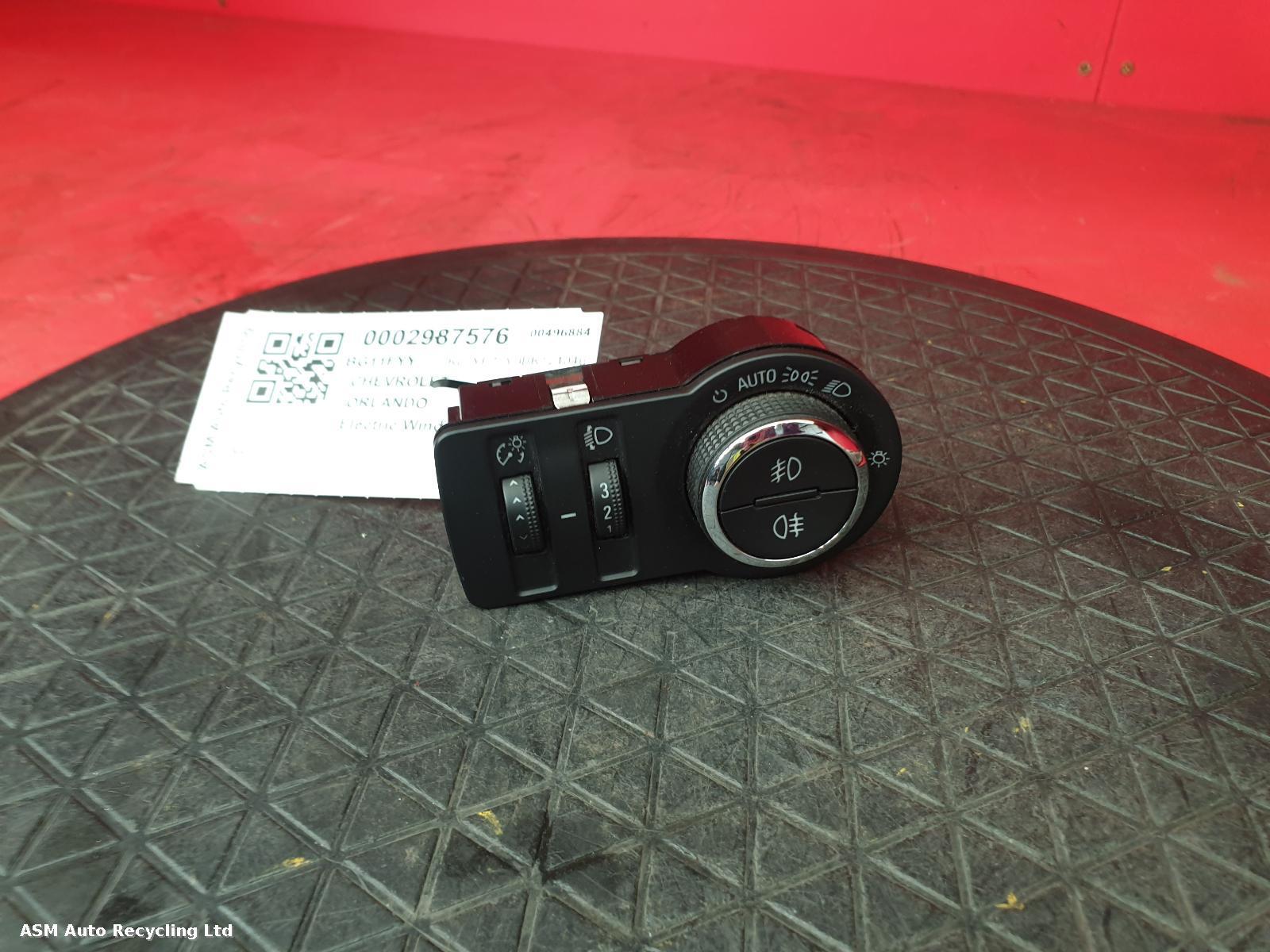 View Auto part Headlight Switch Chevrolet Orlando 2011