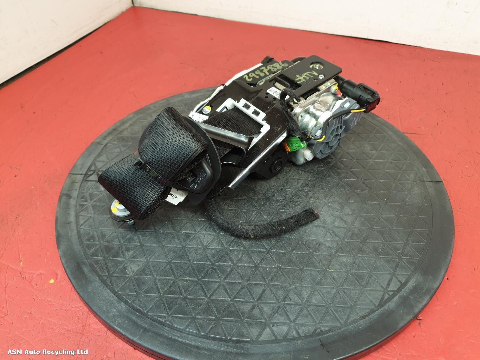 View Auto part Seat Belt Mercedes C Class 2012