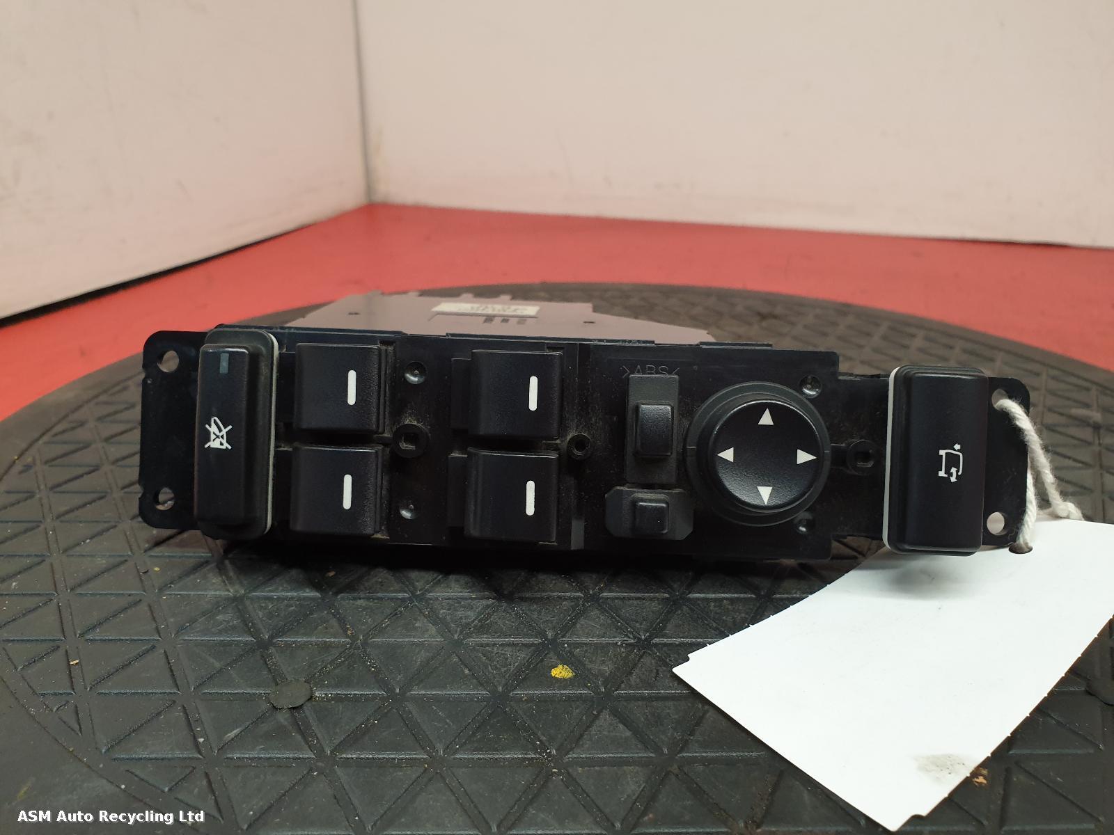 View Auto part Elect. Window Switch Land Rover Range Rover 2002