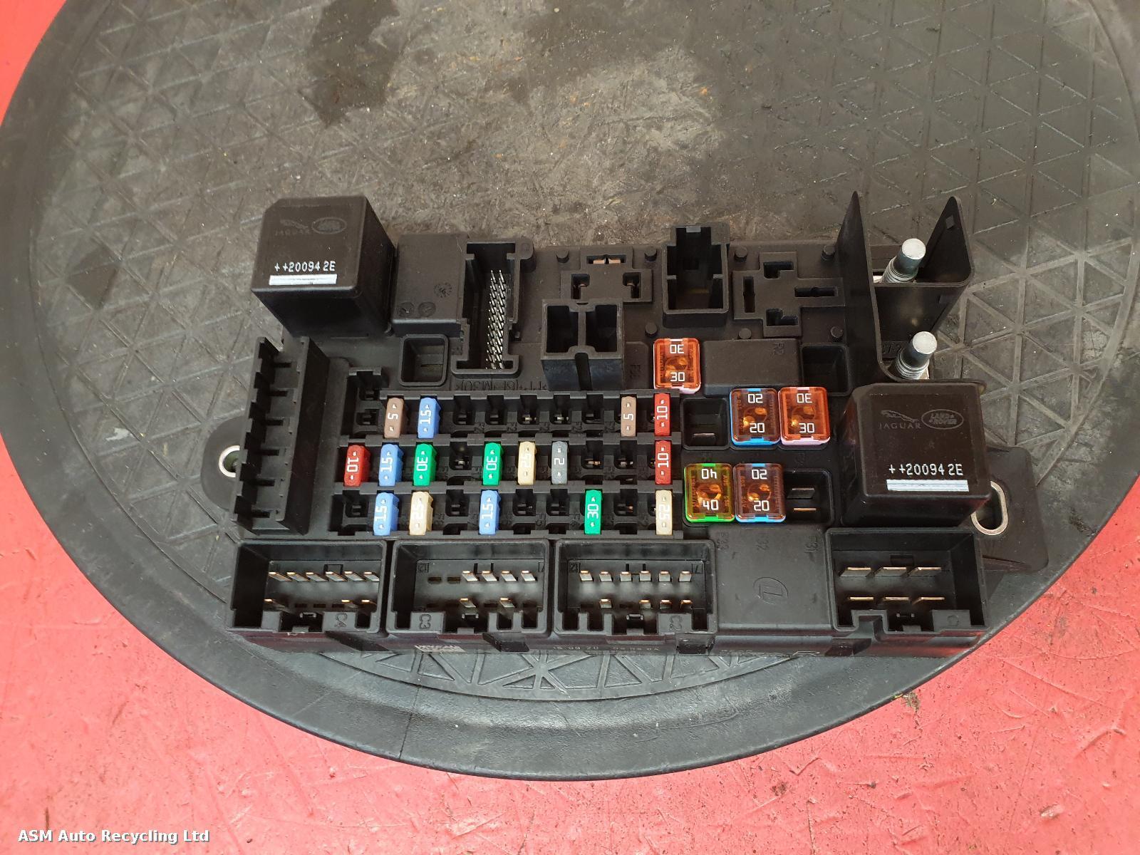 View Auto part Fuse Box Jaguar F Type 2020