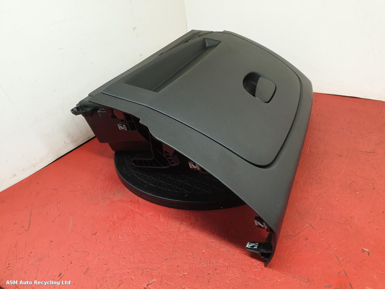 View Auto part Glove Box Renault Clio 2013