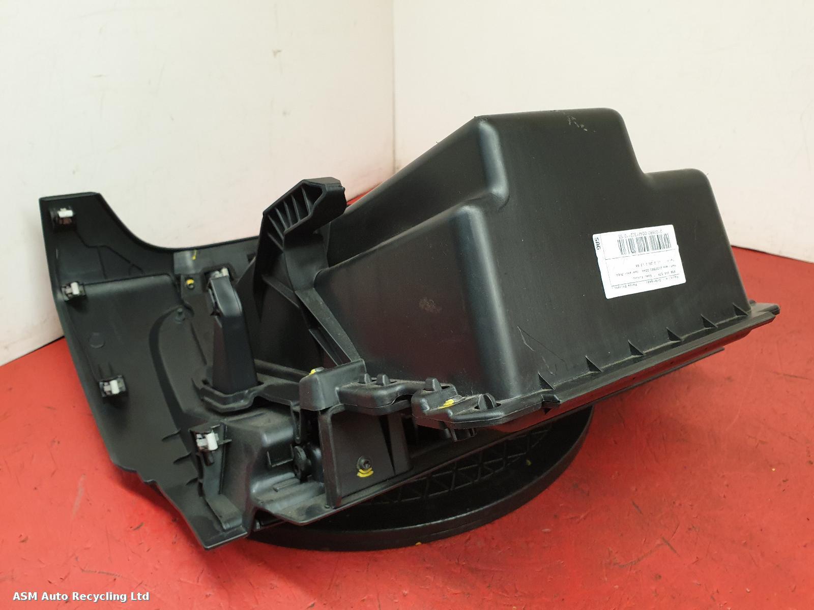 View Auto part Glove Box Renault Clio 2013