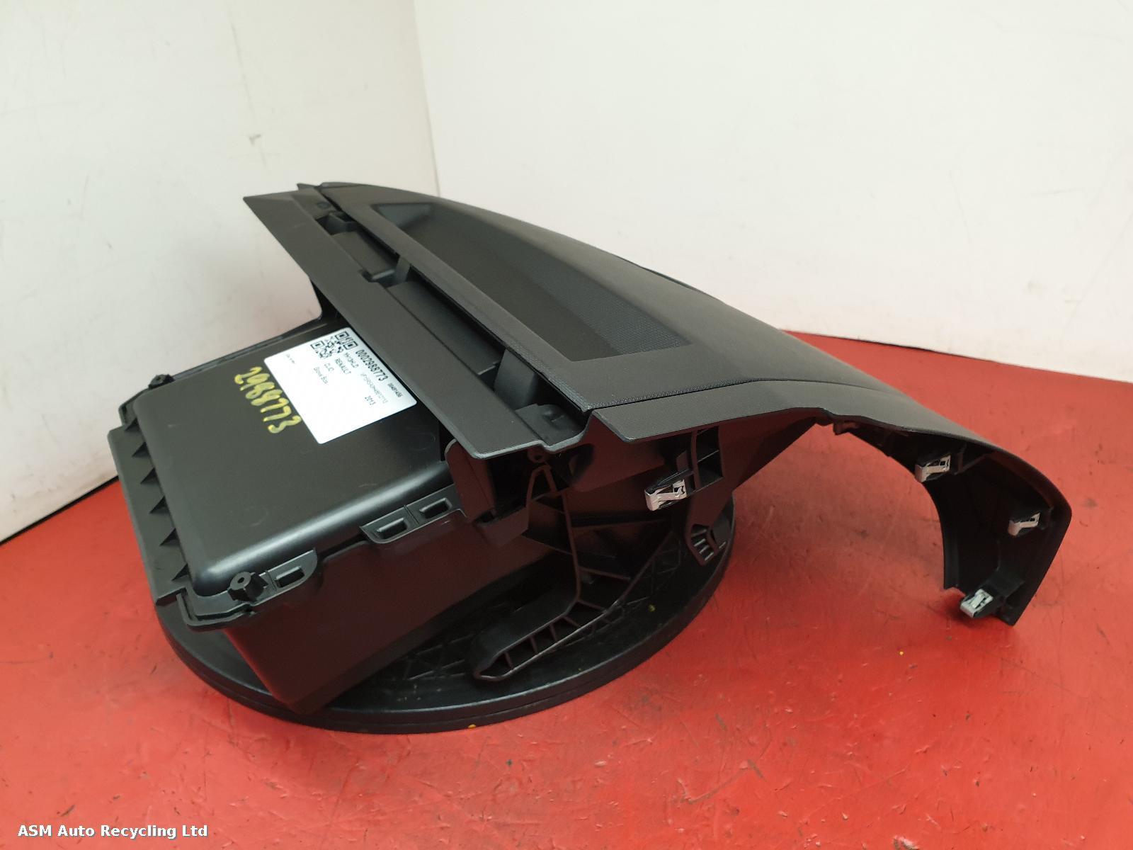 View Auto part Glove Box Renault Clio 2013