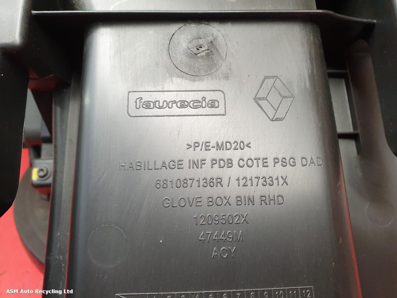 View Auto part Glove Box Renault Clio 2013