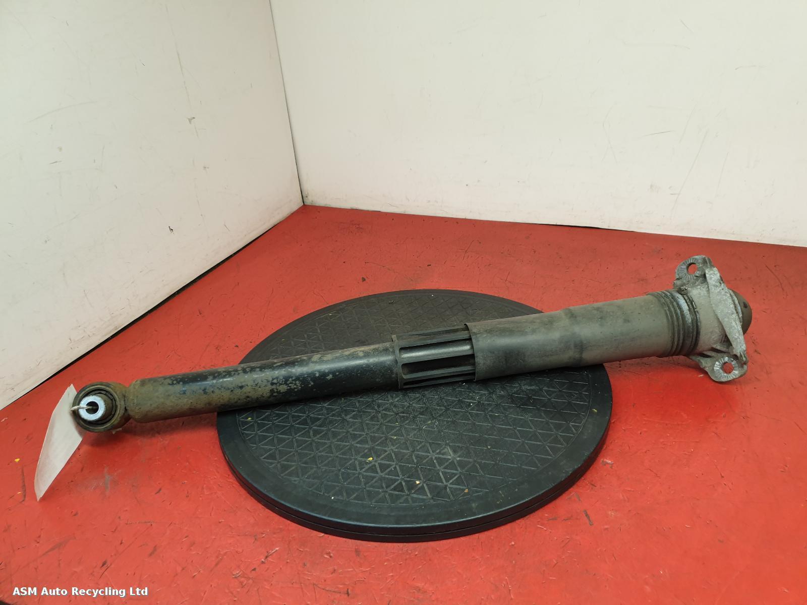 View Auto part RR Strut Volkswagen Golf 2017