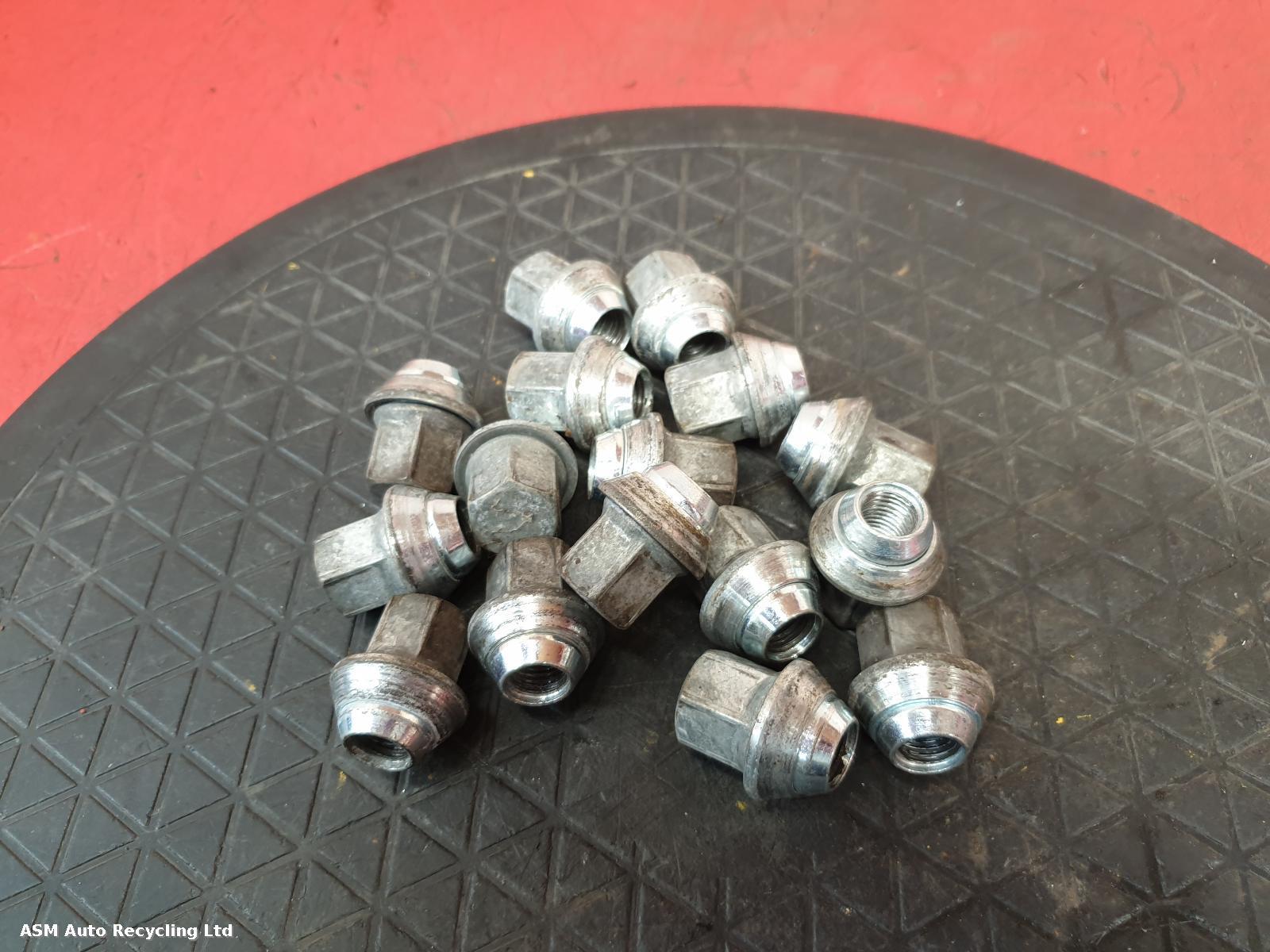 View Auto part Wheel Nut Ford Focus 2002
