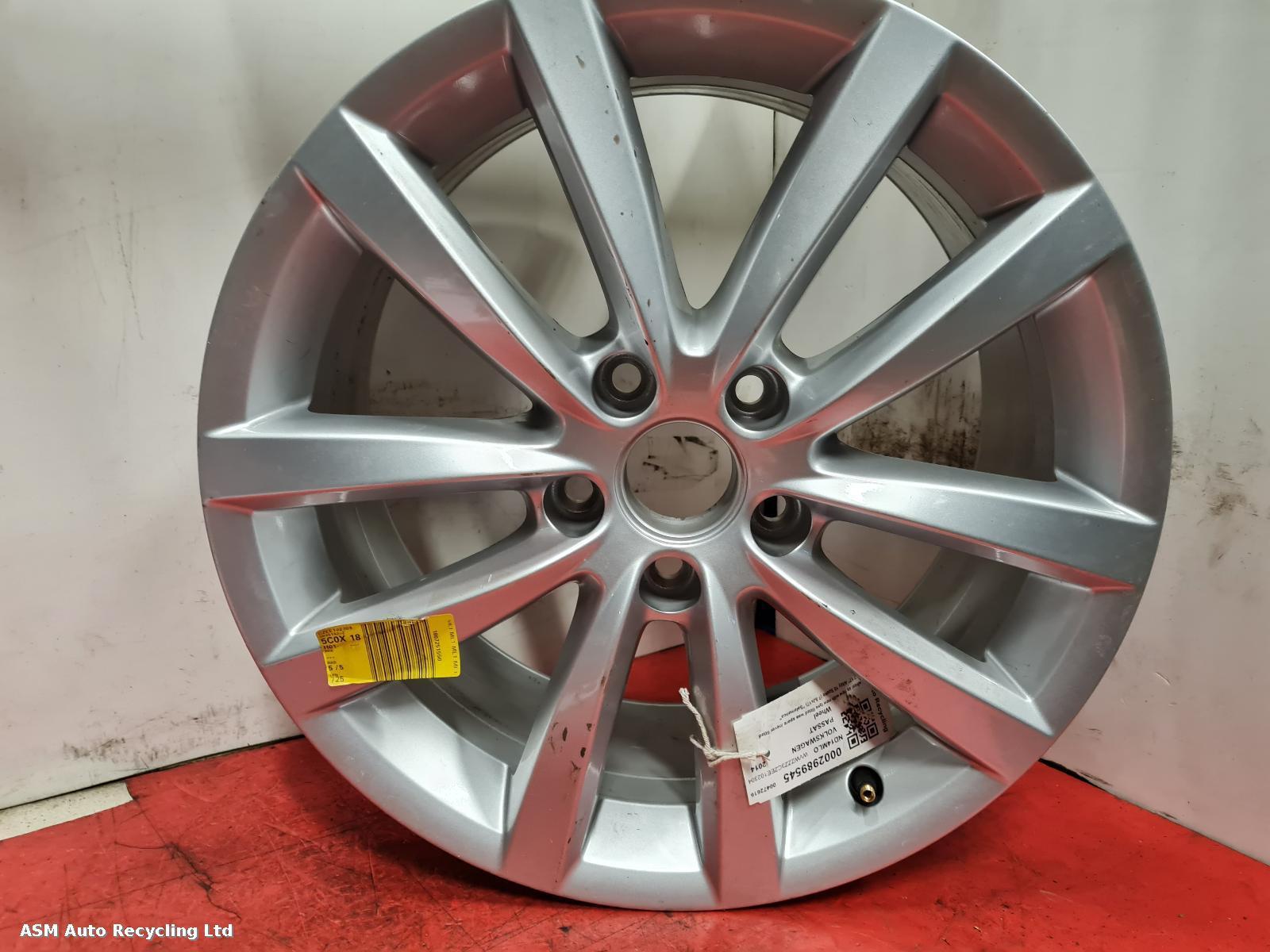 View Auto part Wheel Volkswagen Passat 2014