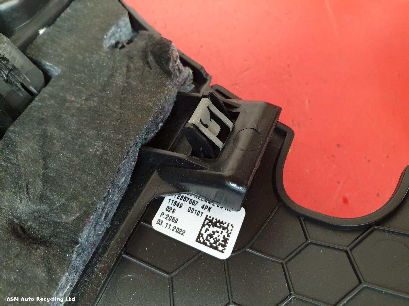 View Auto part Glove Box Audi A3 2023