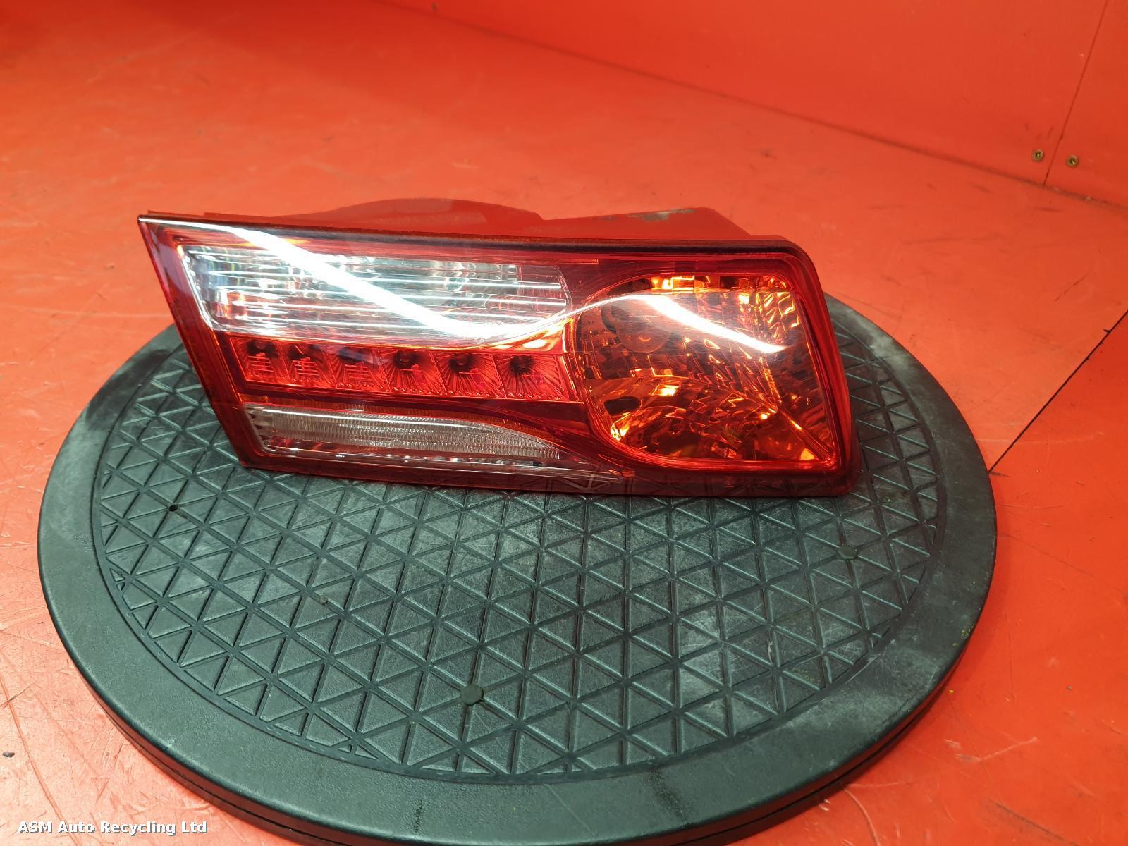View Auto part L Taillight Renault Laguna 2010