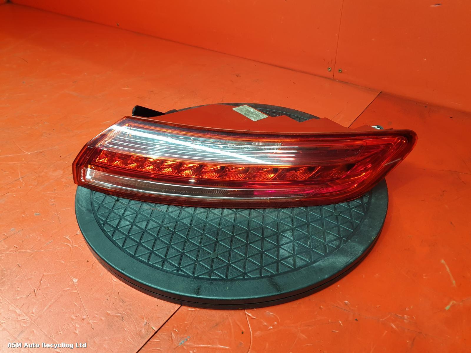 View Auto part R Taillight Renault Laguna 2010
