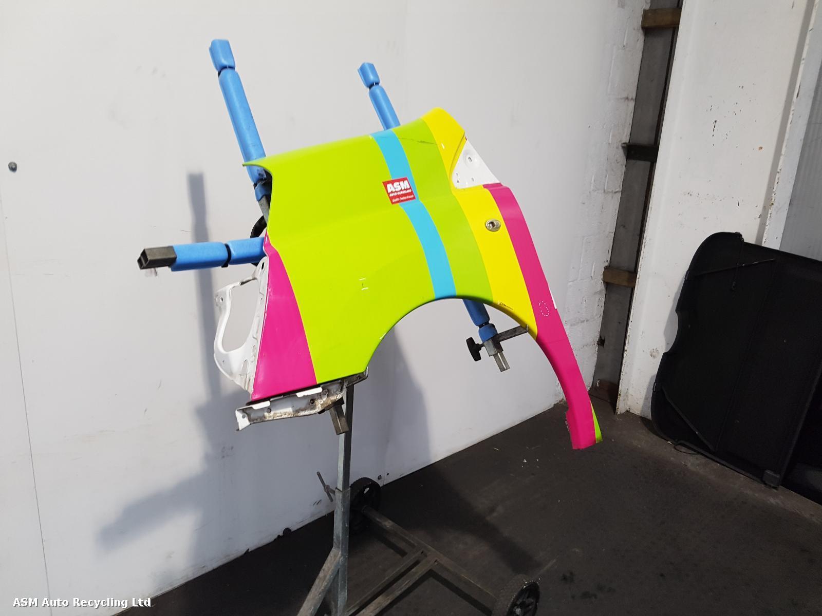 View Auto part L Wing Toyota Proace 2015