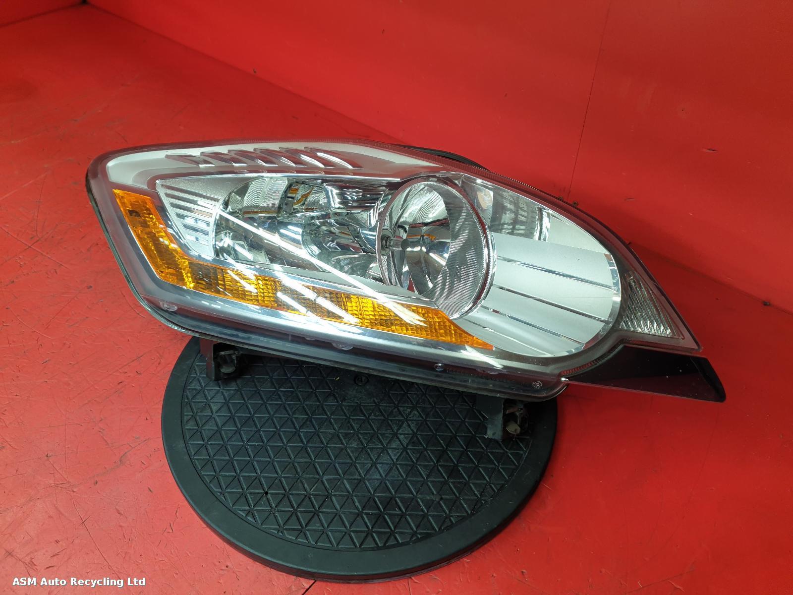 View Auto part R Headlamp Ford Kuga 2010