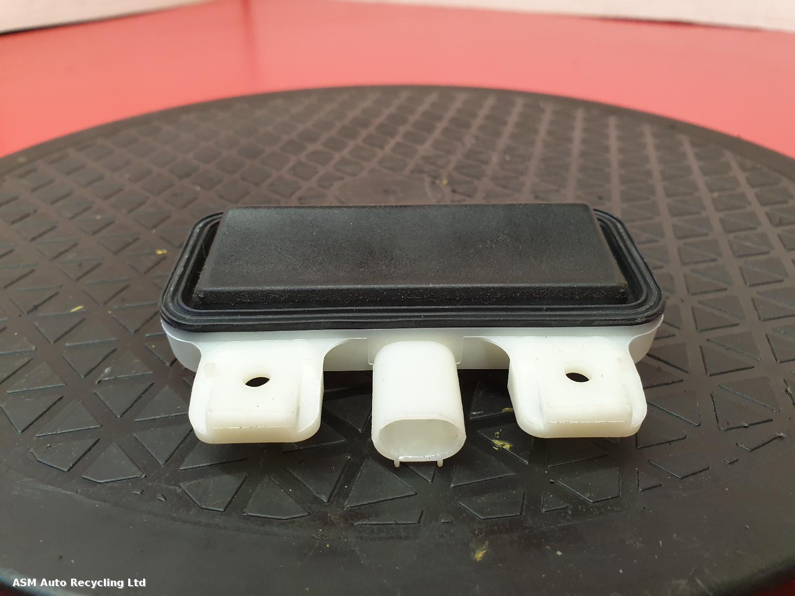 View Auto part Tailgate Handle Bmw I3 2015