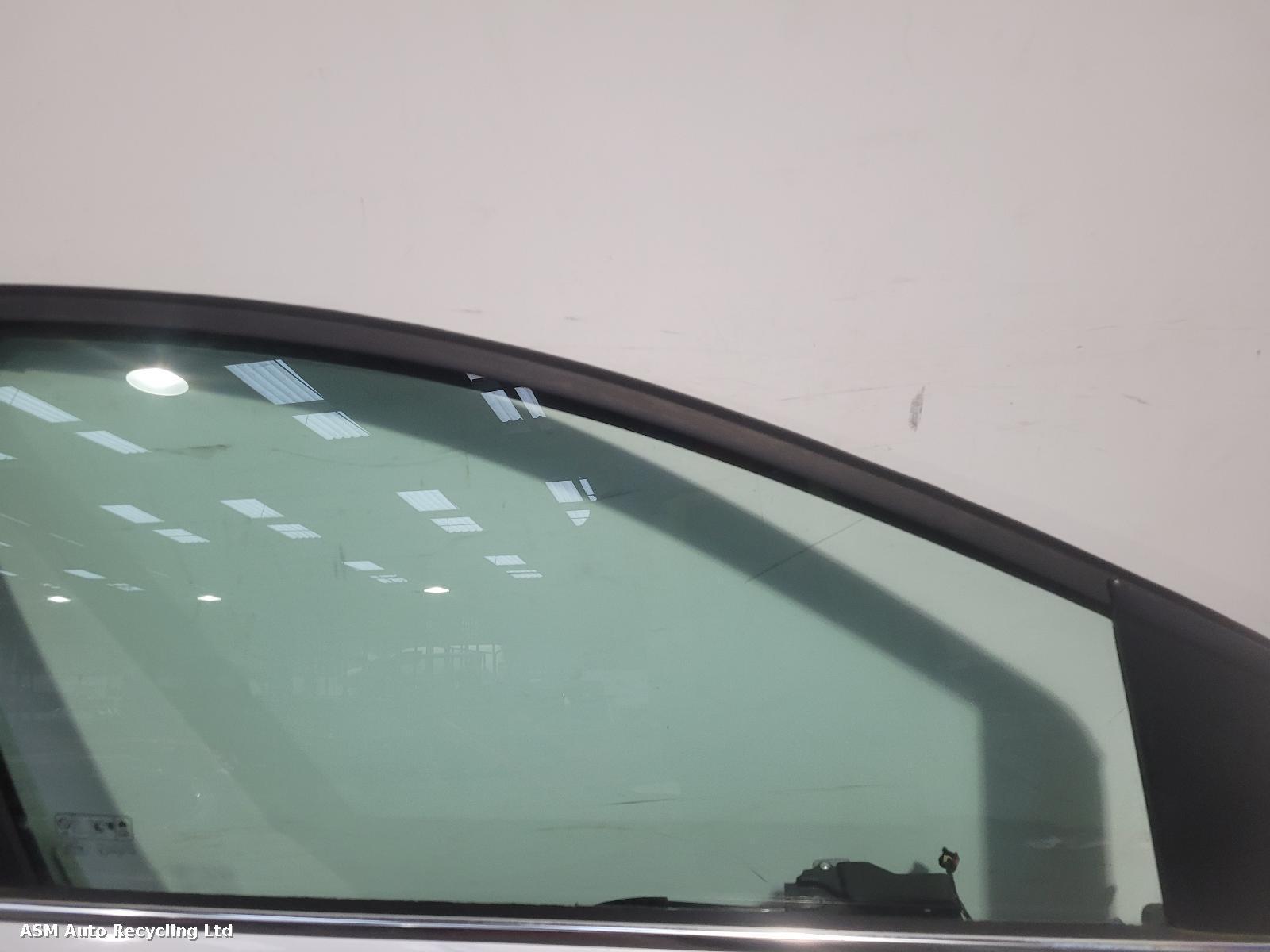 View Auto part R Front Door Ford Kuga 2010