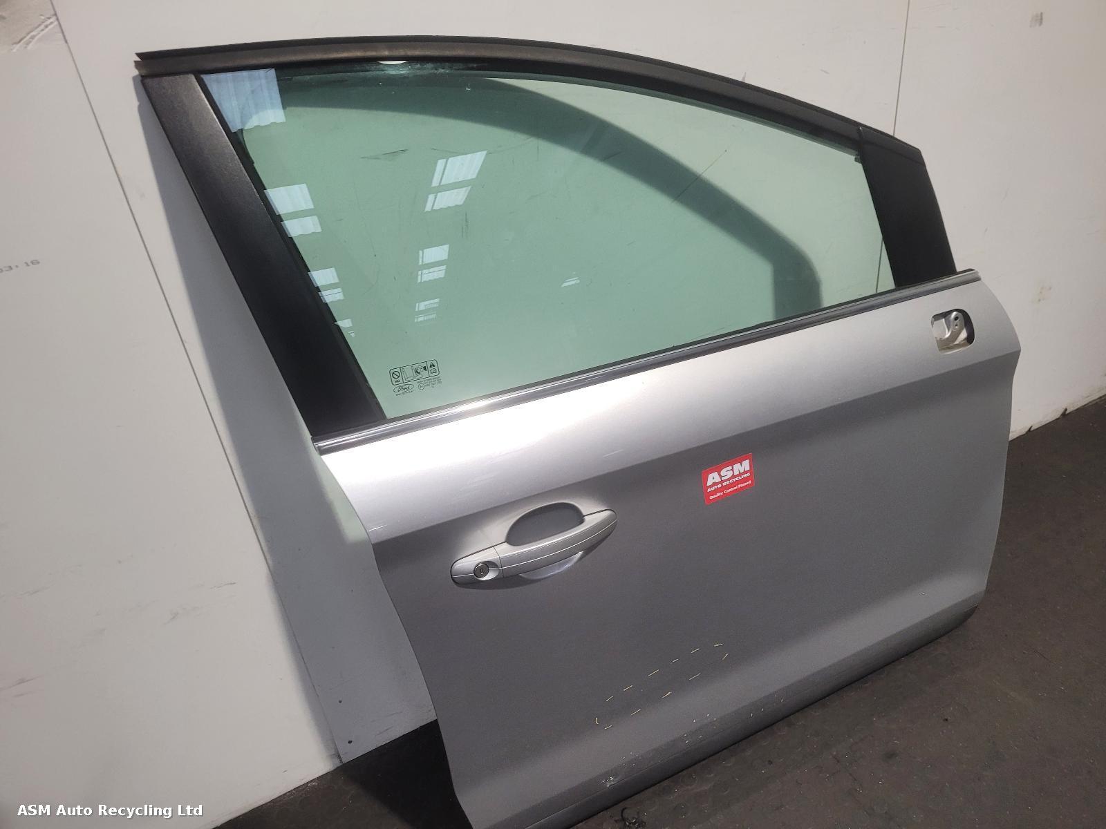 View Auto part R Front Door Ford Kuga 2010