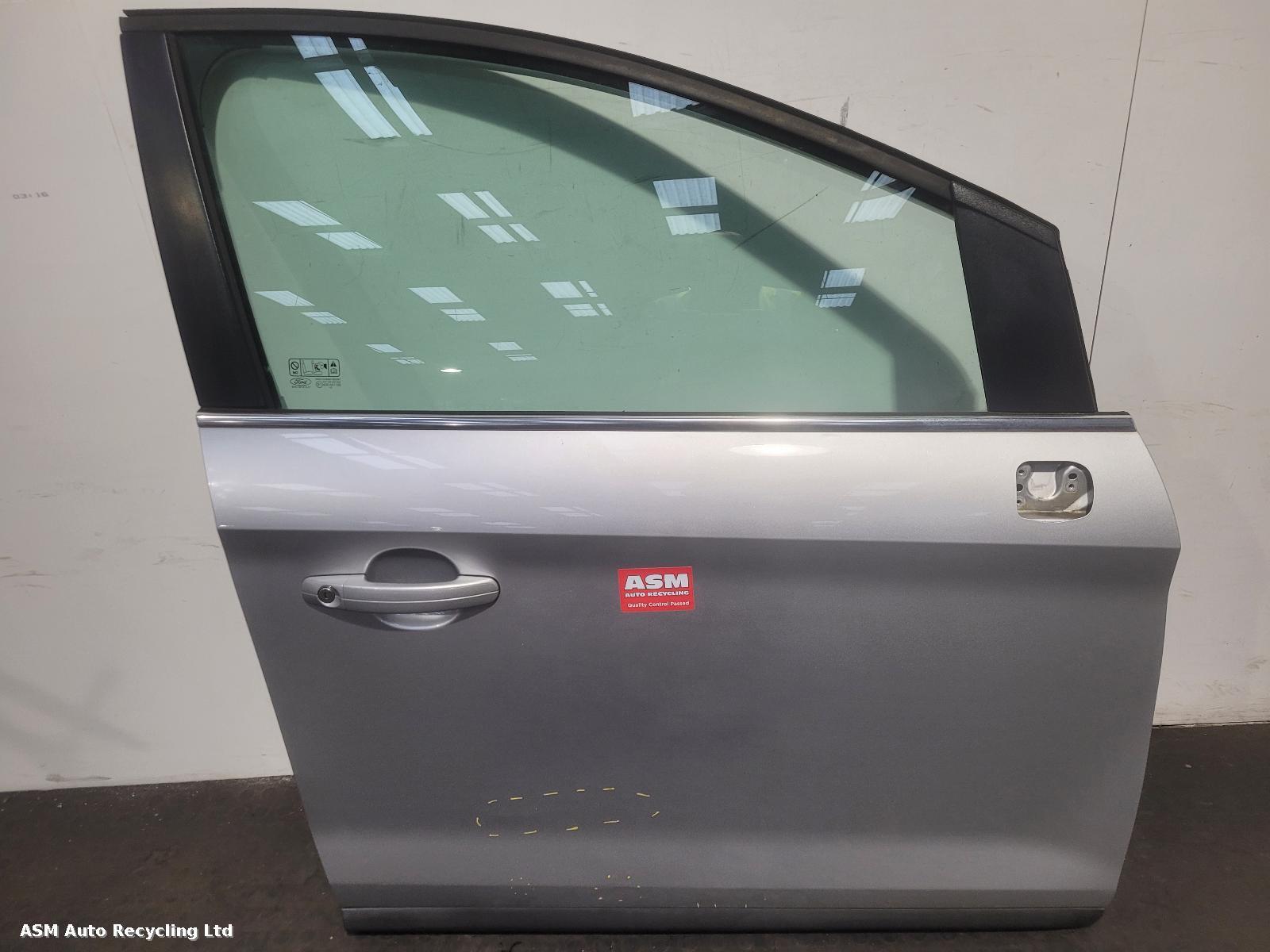 View Auto part R Front Door Ford Kuga 2010