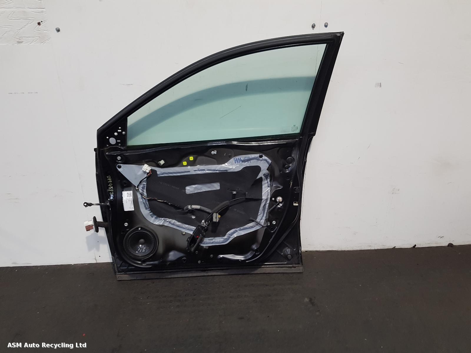 View Auto part R Front Door Honda Crv 2010