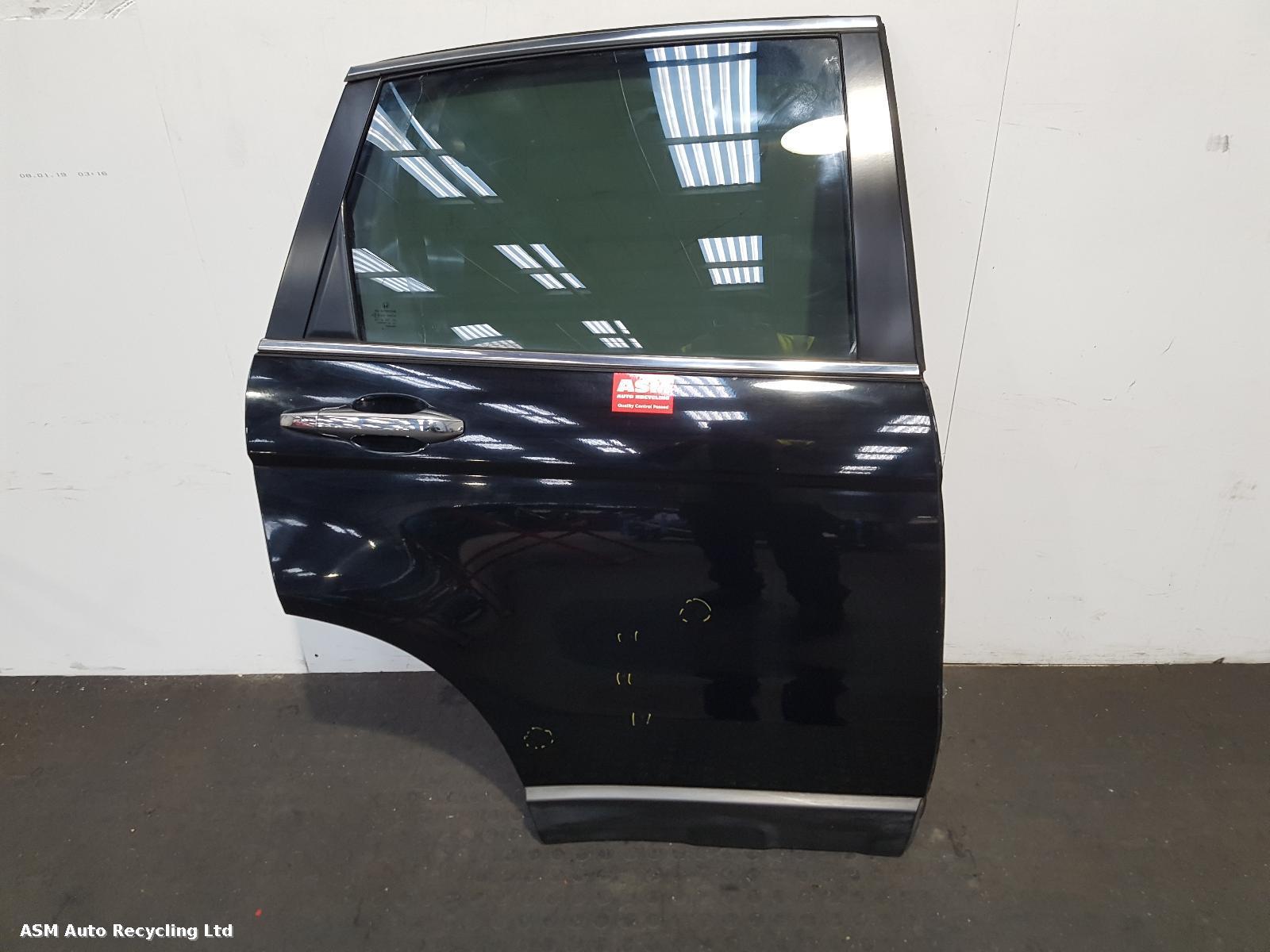 View Auto part R Rear Door Honda Crv 2010