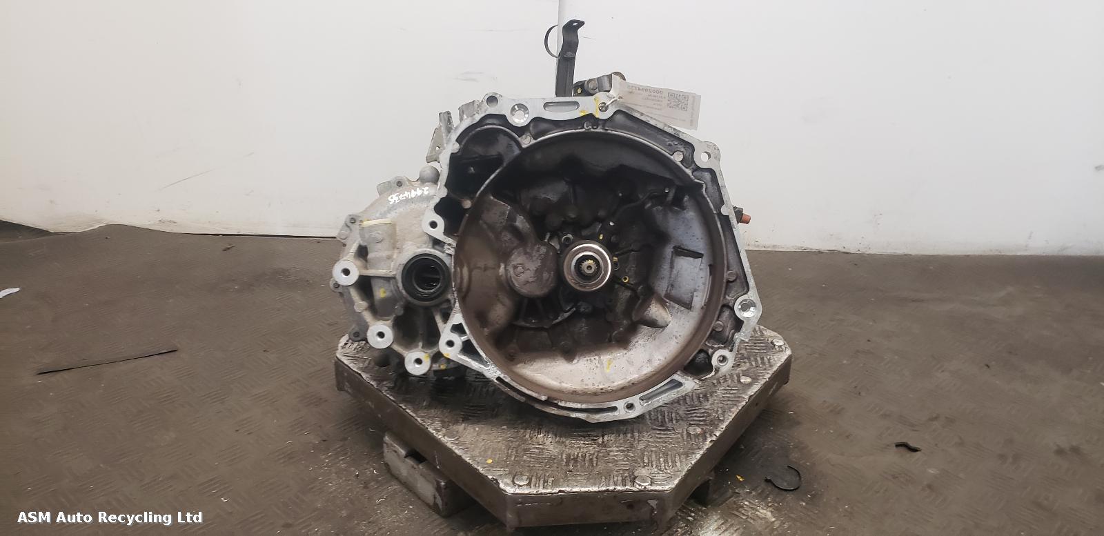 View Auto part Gearbox Vauxhall Viva 2017