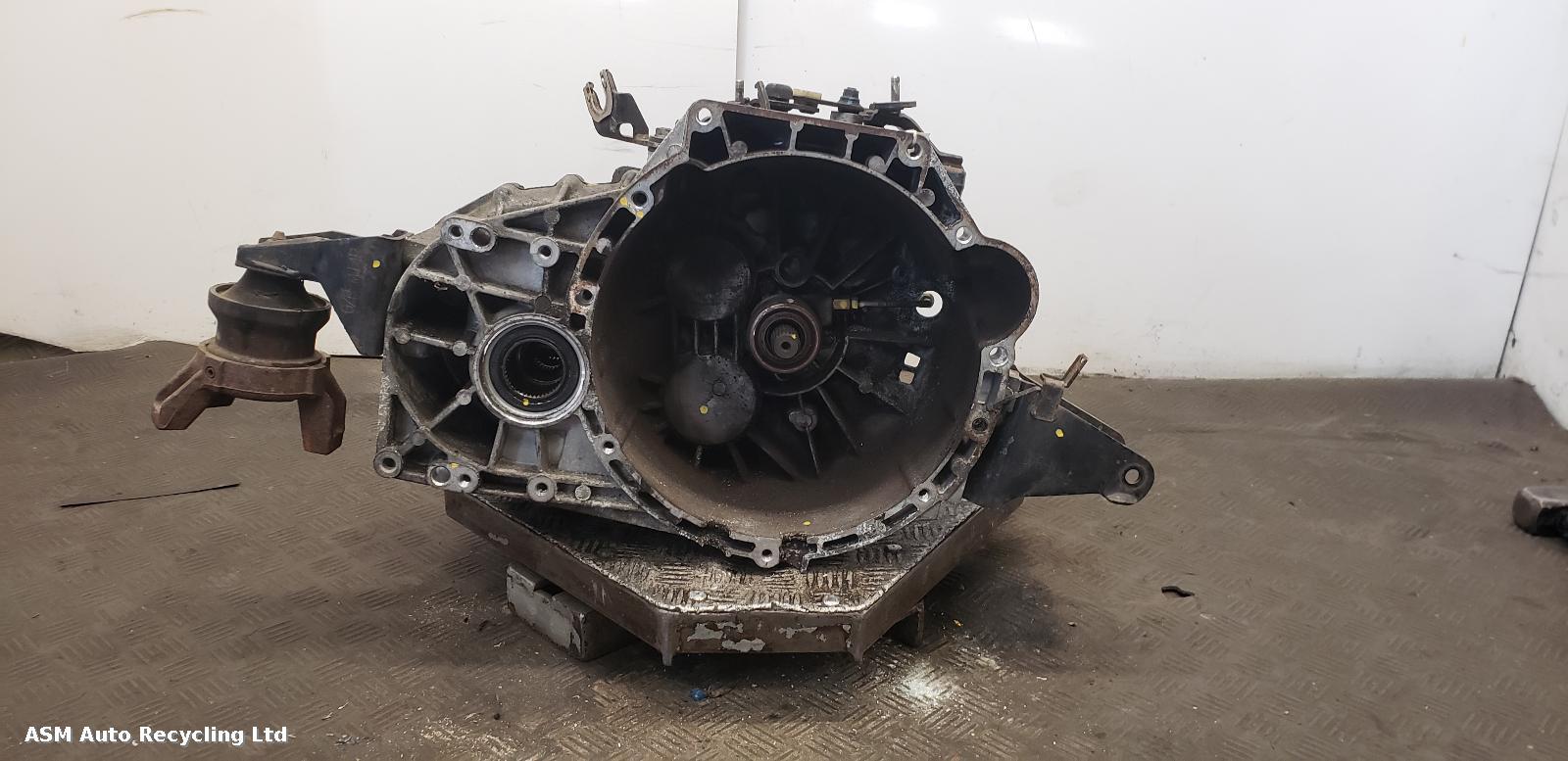 View Auto part Gearbox Hyundai Santa Fe 2011