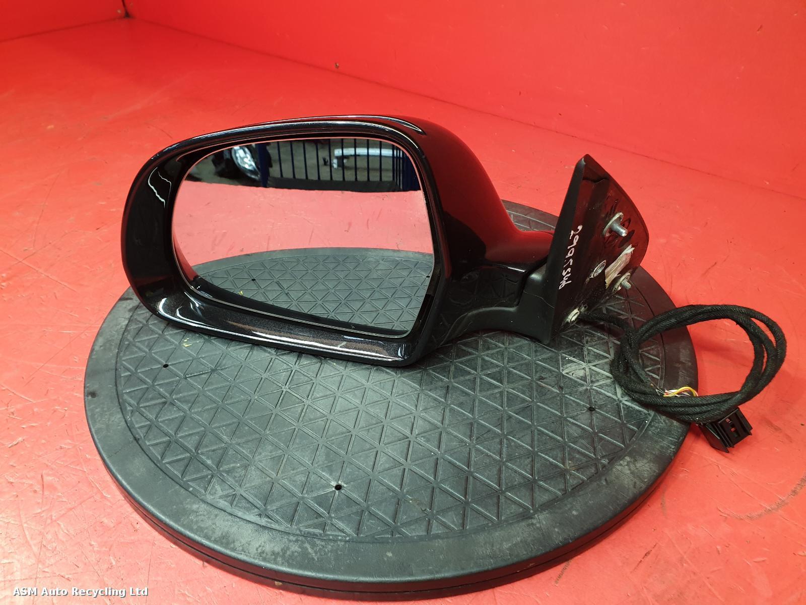 View Auto part L Door Mirror Skoda Octavia 2011