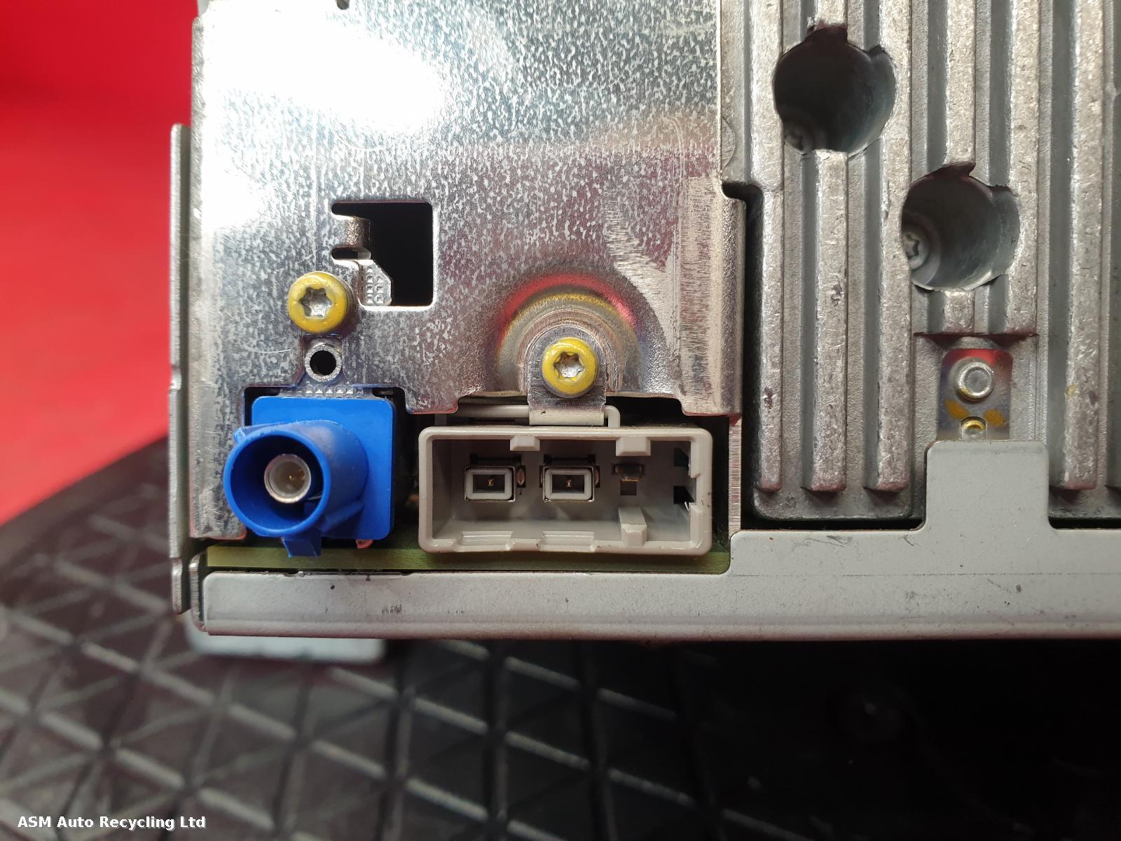 View Auto part A/V Equipment Nissan Juke 2014