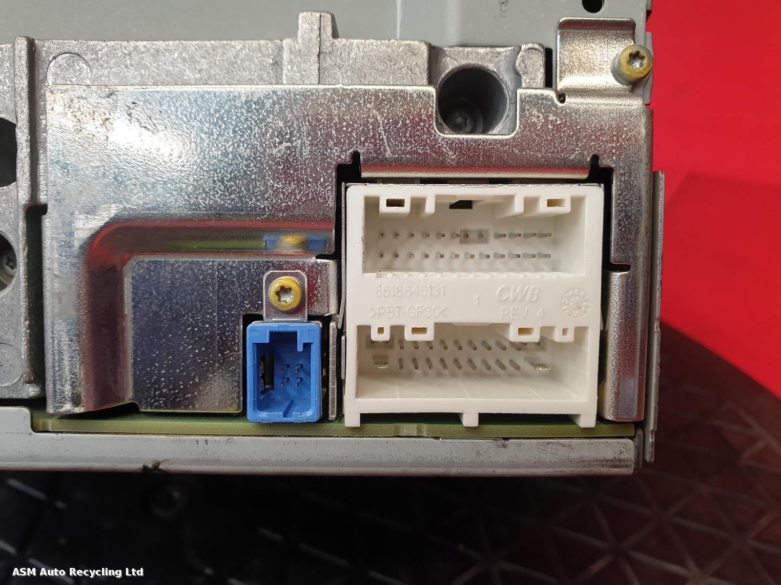 View Auto part A/V Equipment Nissan Juke 2014