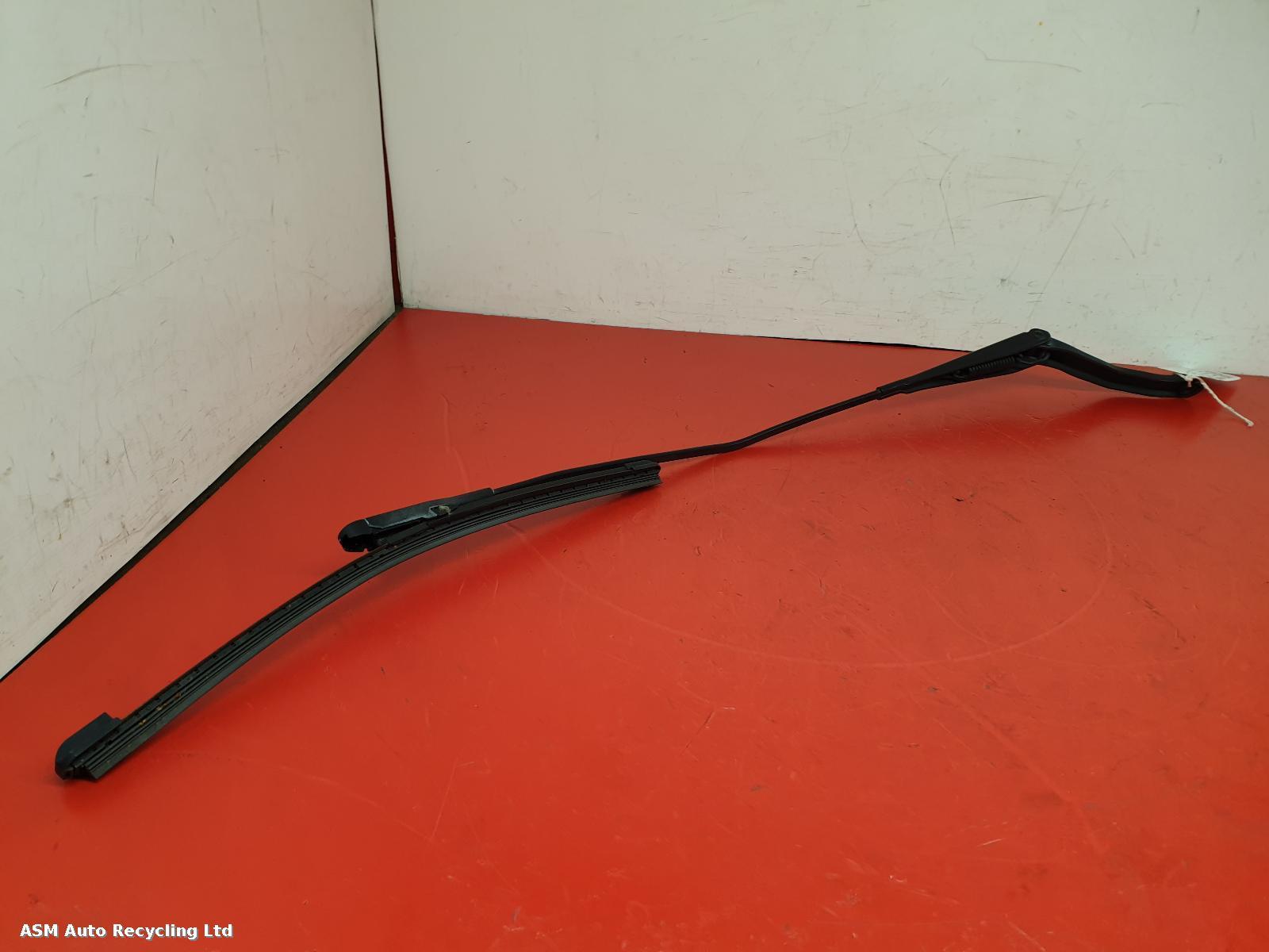 View Auto part Wiper Arm Vauxhall Corsa 2015