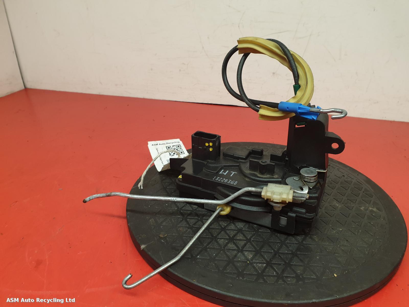 View Auto part Door Lock Assembly Vauxhall Zafira 2014