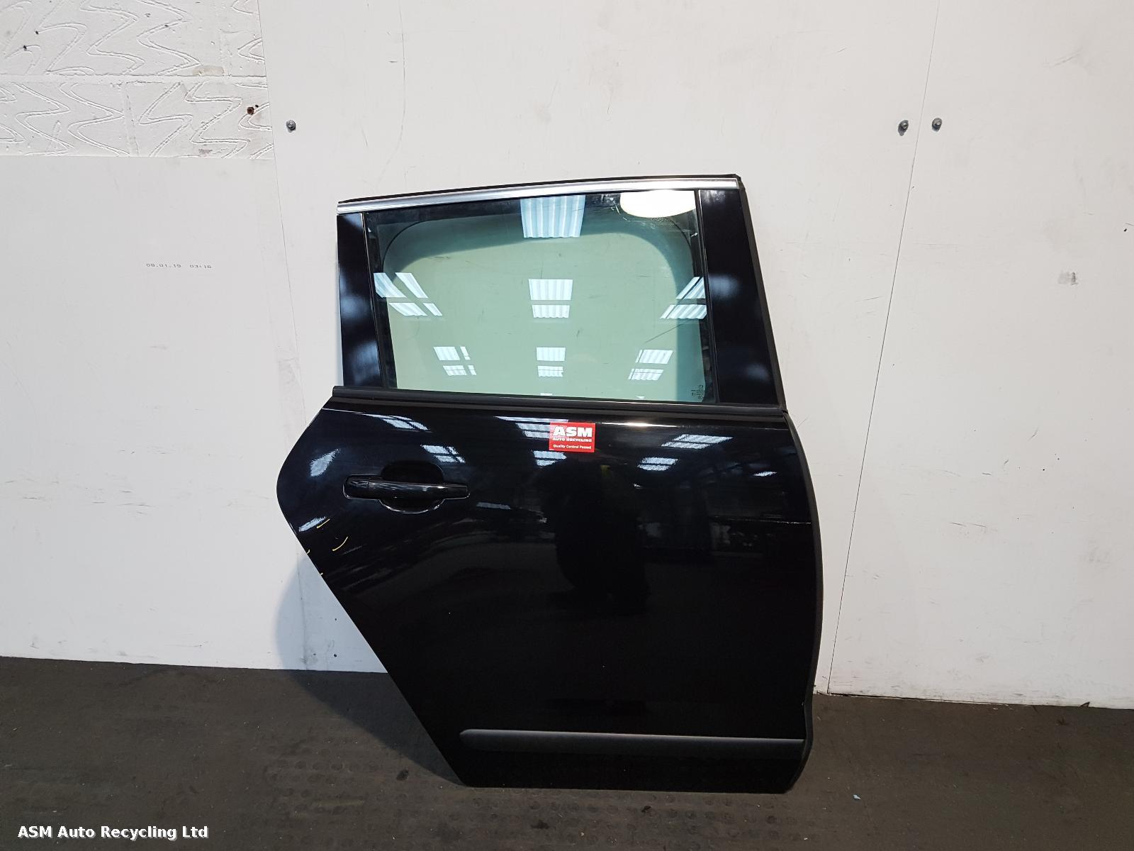 View Auto part R Rear Door Peugeot 3008 2012