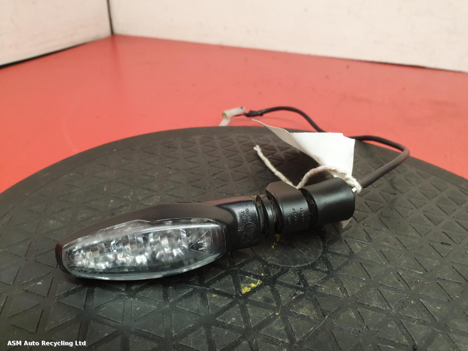 View Auto part L Indicator Light Triumph Speed Twin 1200 2021