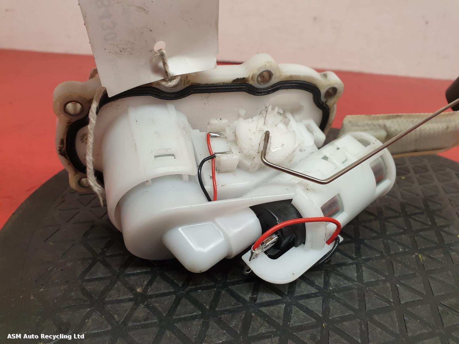View Auto part Fuel Pump Lexmoto Isca 125 2020