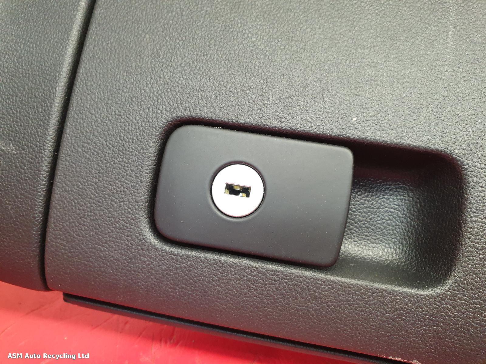 View Auto part Glove Box Volkswagen Golf 2013