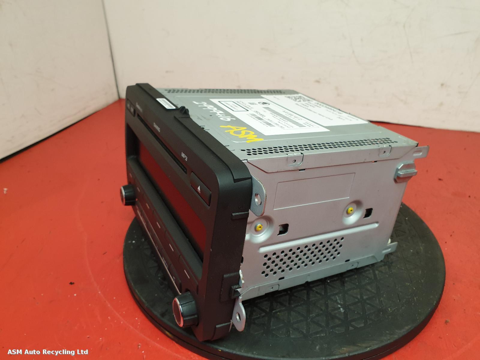 View Auto part A/V Equipment Skoda Fabia 2011