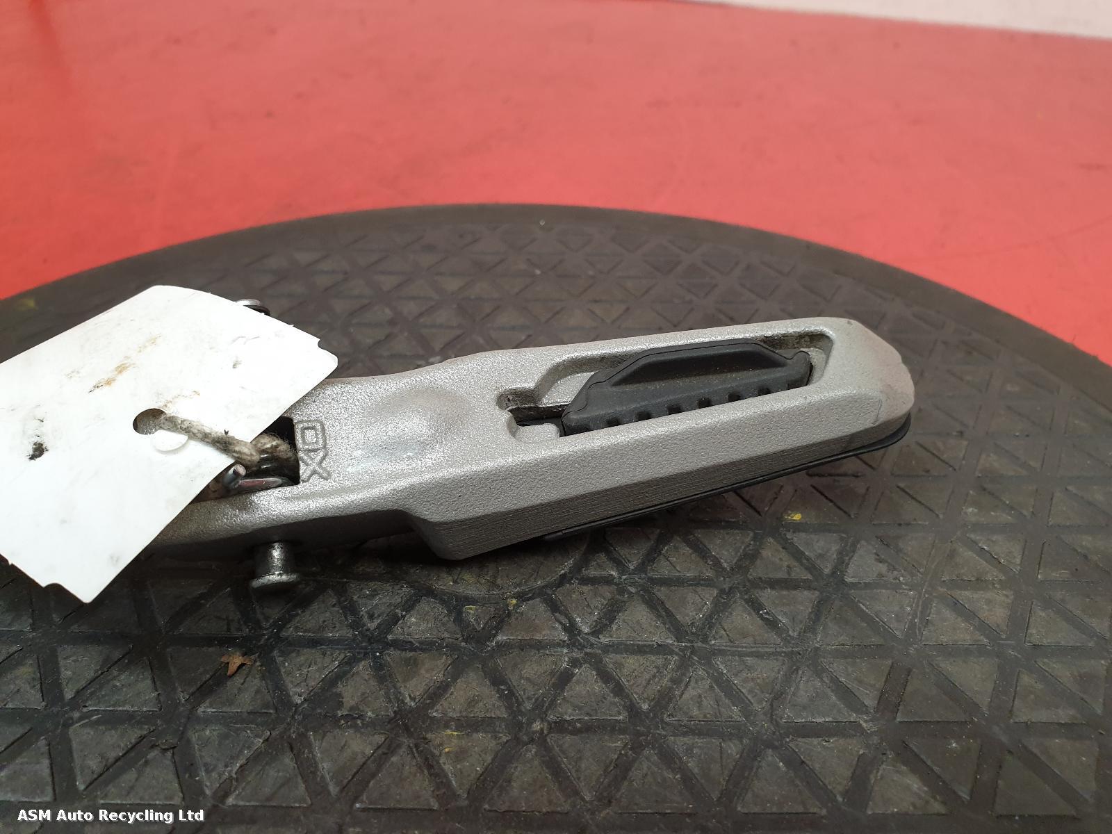 View Auto part Right Footrest Ducati Monster 2015