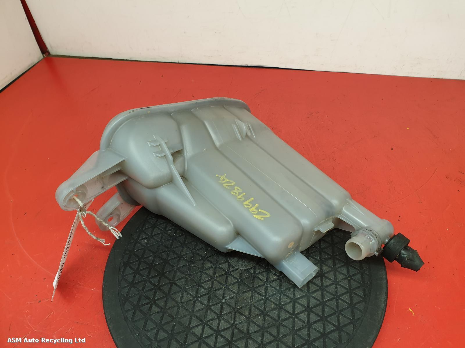 View Auto part Overflow Bottle Audi A4 2011