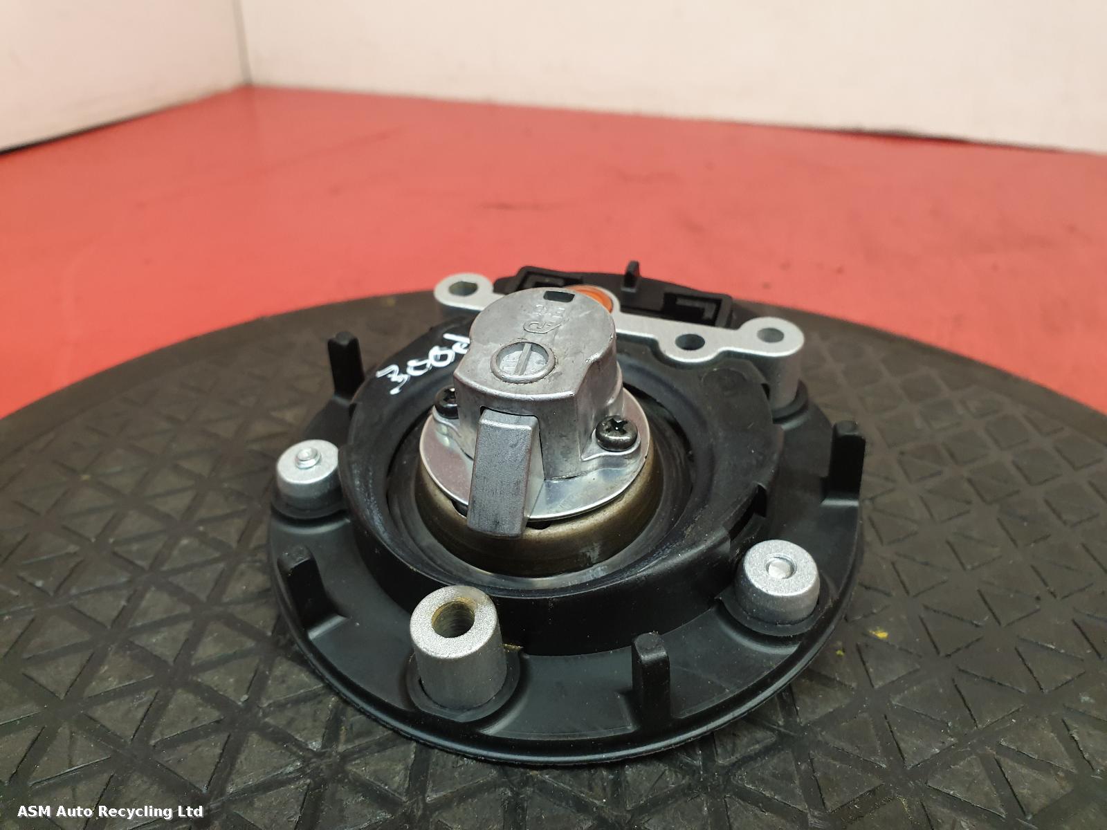 View Auto part Comp.Lock Set + Keys Yamaha Mt-09 2022