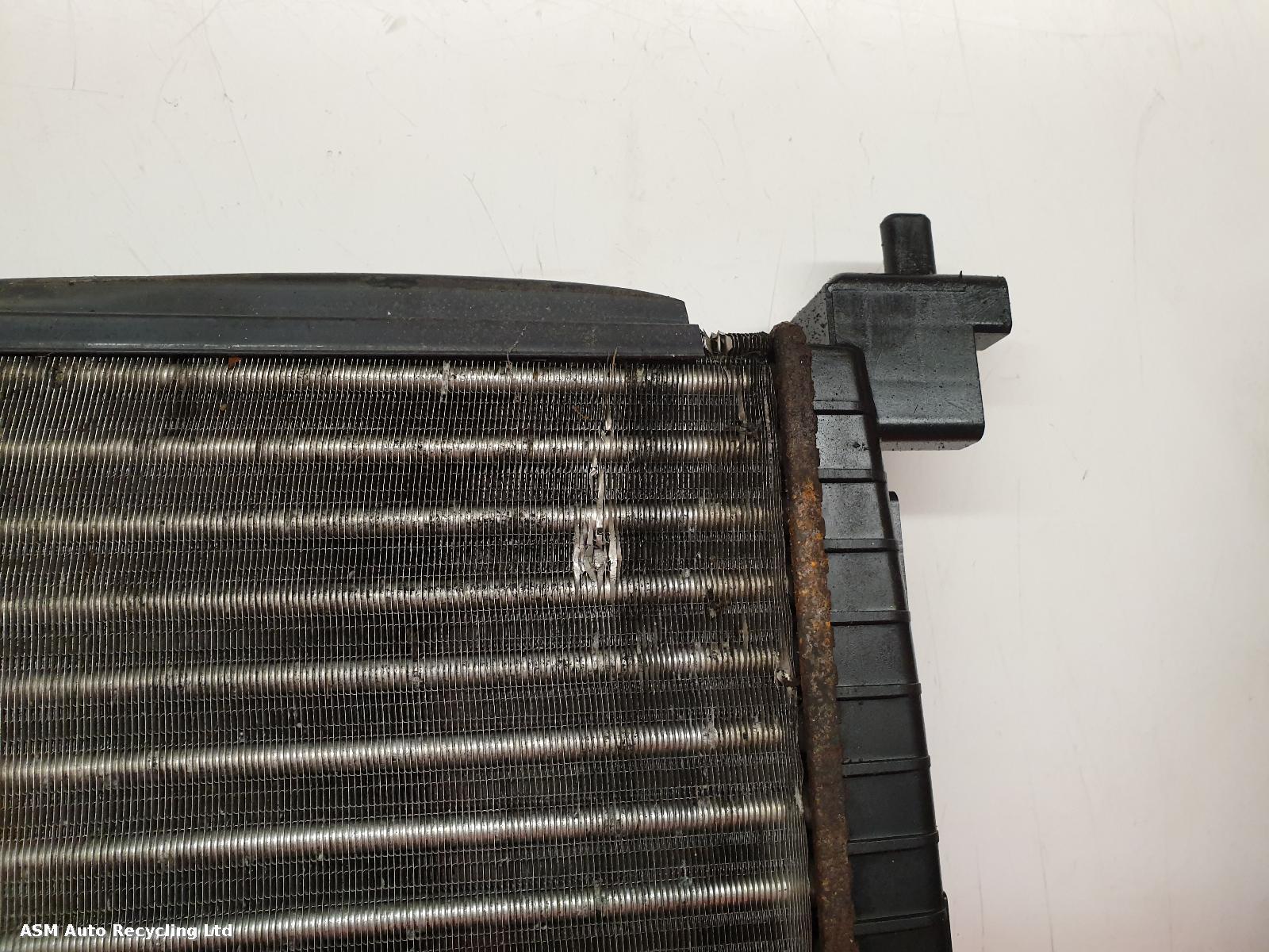 View Auto part Radiator Audi A3 2014