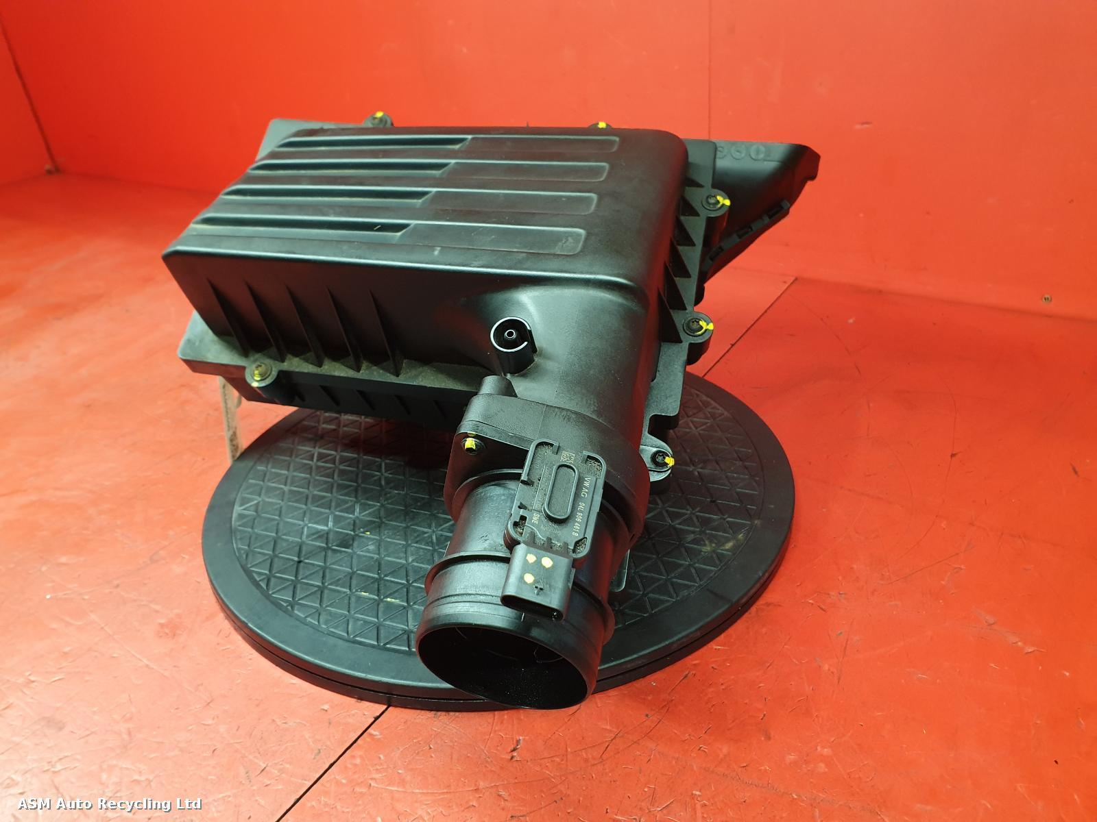 View Auto part Air Cleaner/Box Audi A3 2014