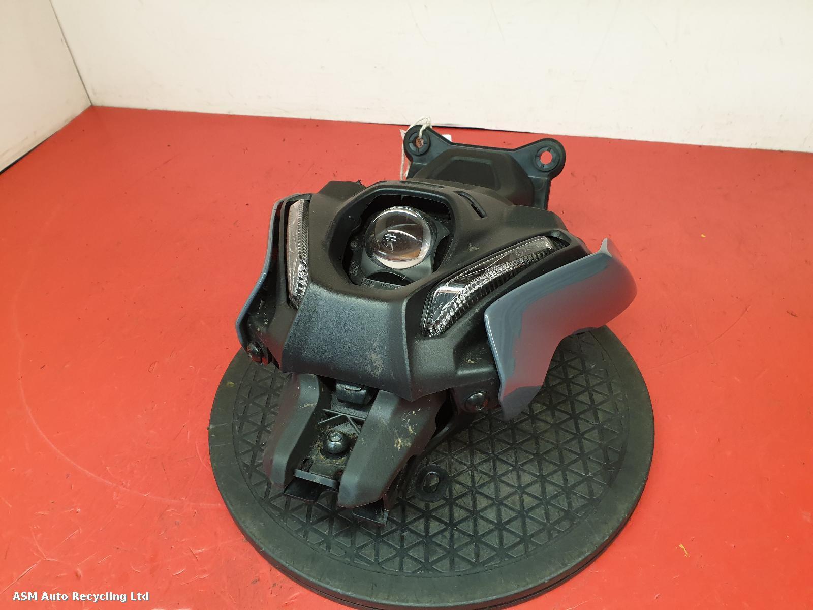 View Auto part Headlamp Yamaha Mt-09 2022