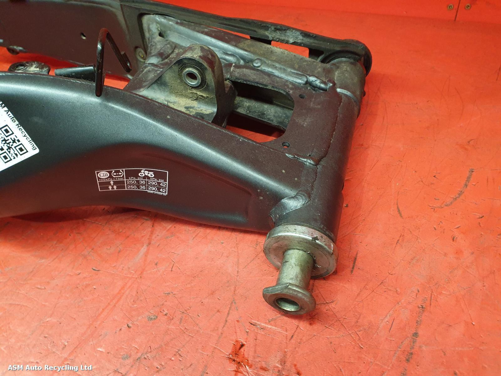 View Auto part Swing Arm Yamaha Mt-09 2022