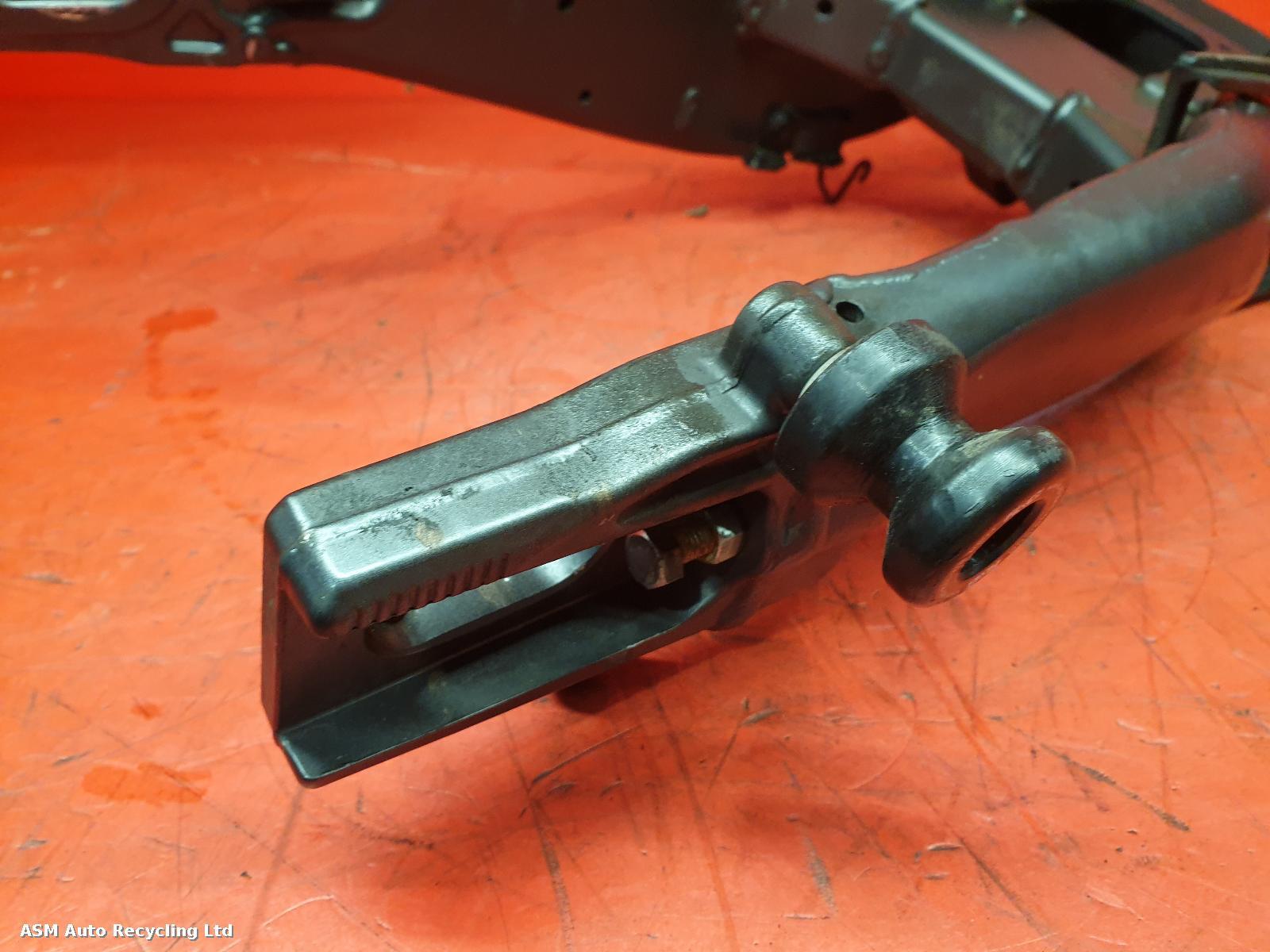 View Auto part Swing Arm Yamaha Mt-09 2022